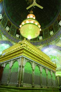 لوستر مذهبی